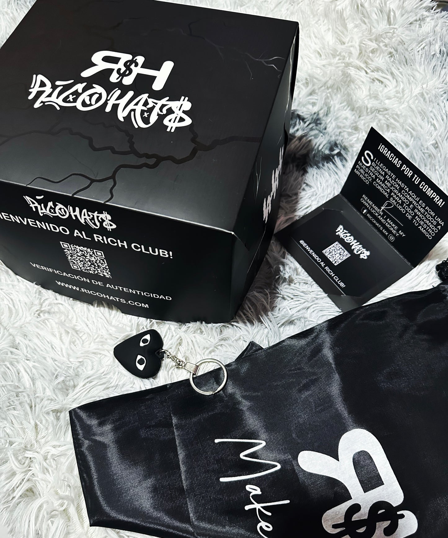 MURAKAMY BLACK